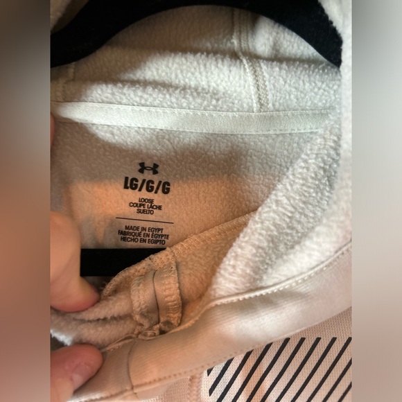 Under Armour Tan Loose Hoodie – Size Large, Comfortable and Stylish - Picture 9 of 14